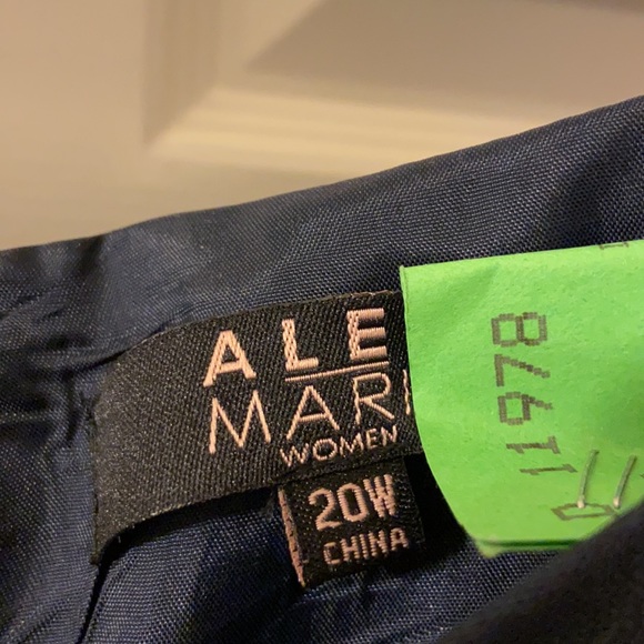 2pc- Navy Blue linen sleeveless dress with matching jacket - Picture 3 of 6